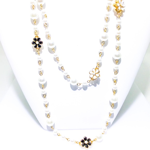 5 Series - LeRue Necklace - Picture 12 of 14